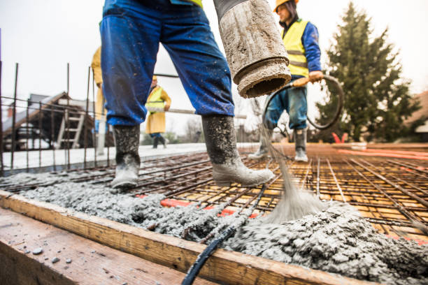 Best Best Concrete Contractor  in Watertown, WI